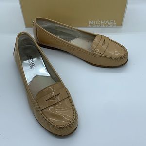 🌟MICHAEL KORS PATENT LEATHER LOAFERS